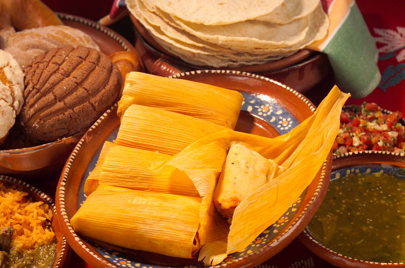 Estamos emocionados de ofrecer nuestra deliciosa y auténtica cocina mexicana para su próximo evento.